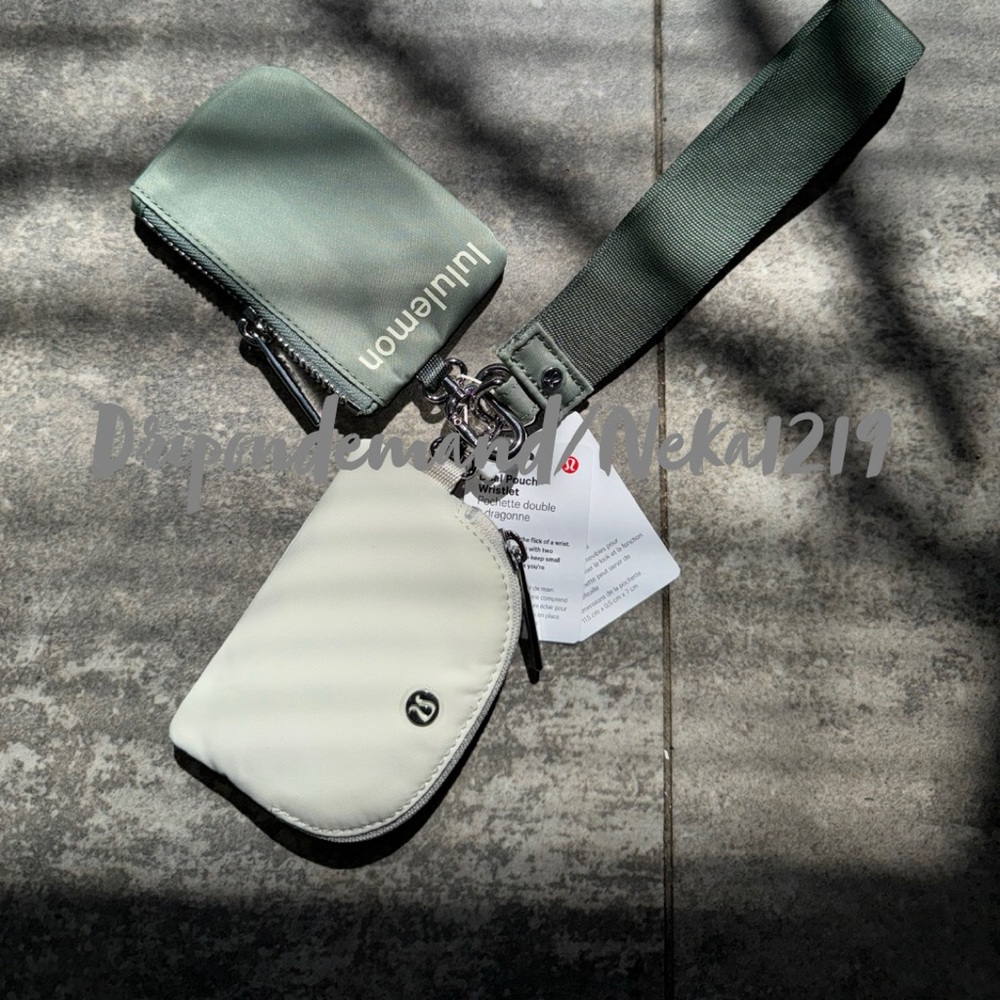 Lululemon Dual Pouch Wristlet- Grey Eucalyptus/Bone - Picture 3 of 8